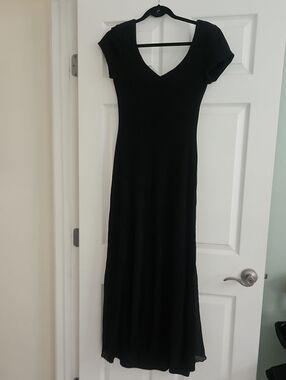 Niki Lavis Black V-Neck Maxi Dress